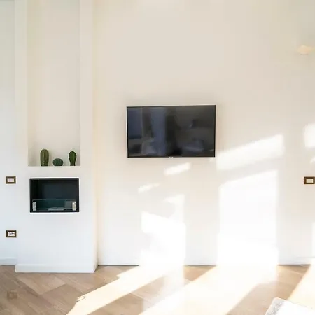 New - Beautiful In A Perfect Location Lejlighed Milano